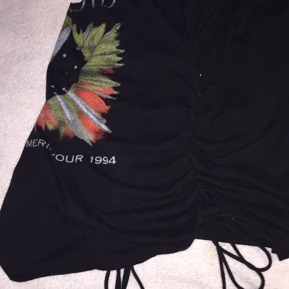 pink floyd v-cut short sleeved shirt - Picture 3 of 5